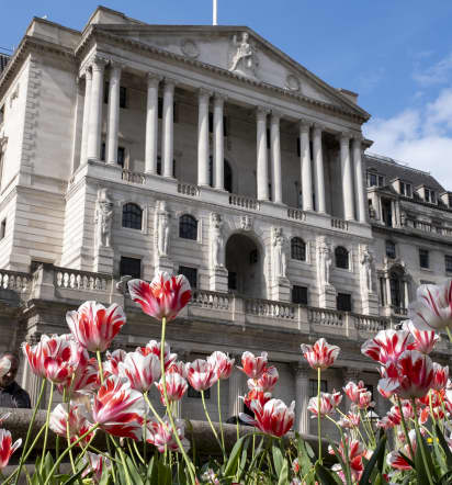 Bank of England set to hold rates as Europe heads for Fed divergence