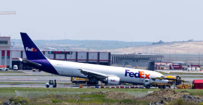 Boeing cargo plane lands without front nose gear in Istanbul; investigation launched 