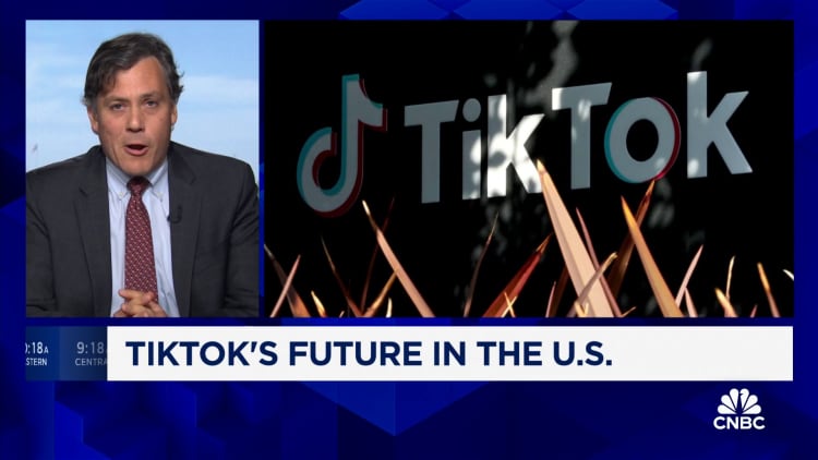 Os investidores querem ver uma venda do TikTok, diz Peter Harrell da Carnegie