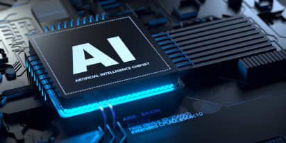 14 analysts hiked price targets on this global AI chip stock in the past 2 weeks