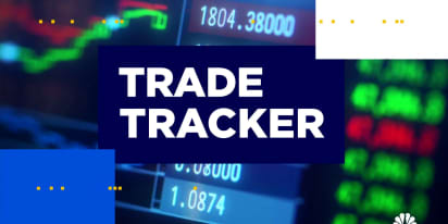Trade Tracker: Kevin Simpson sells Apple calls and sells Broadcom