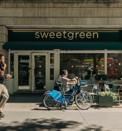 Sweetgreen shares soar 34% after company beats revenue expectations