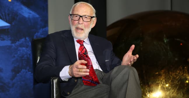 Jim Simons, billionaire quantitative investing pioneer who generated eye-popping returns, dies at 86