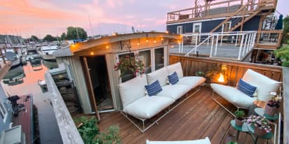 I pay $1,450 a month to live on a Toronto houseboat: Take a look inside