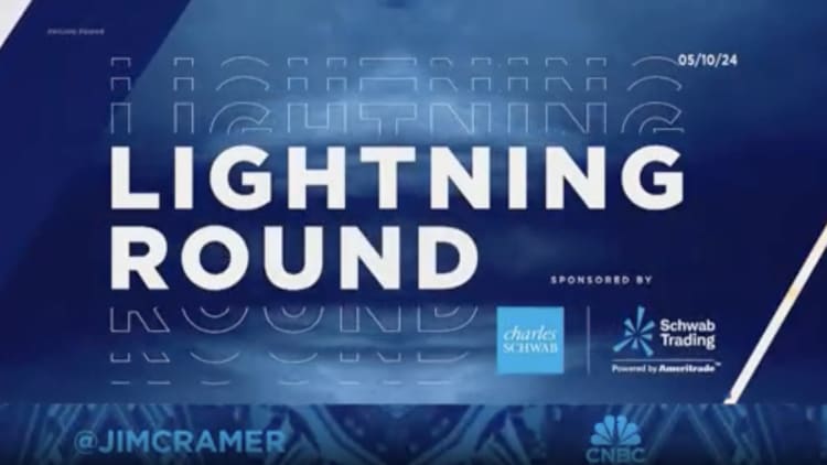 Lightning Round: We're only in the middle of Micron's roll higher, says Jim Cramer