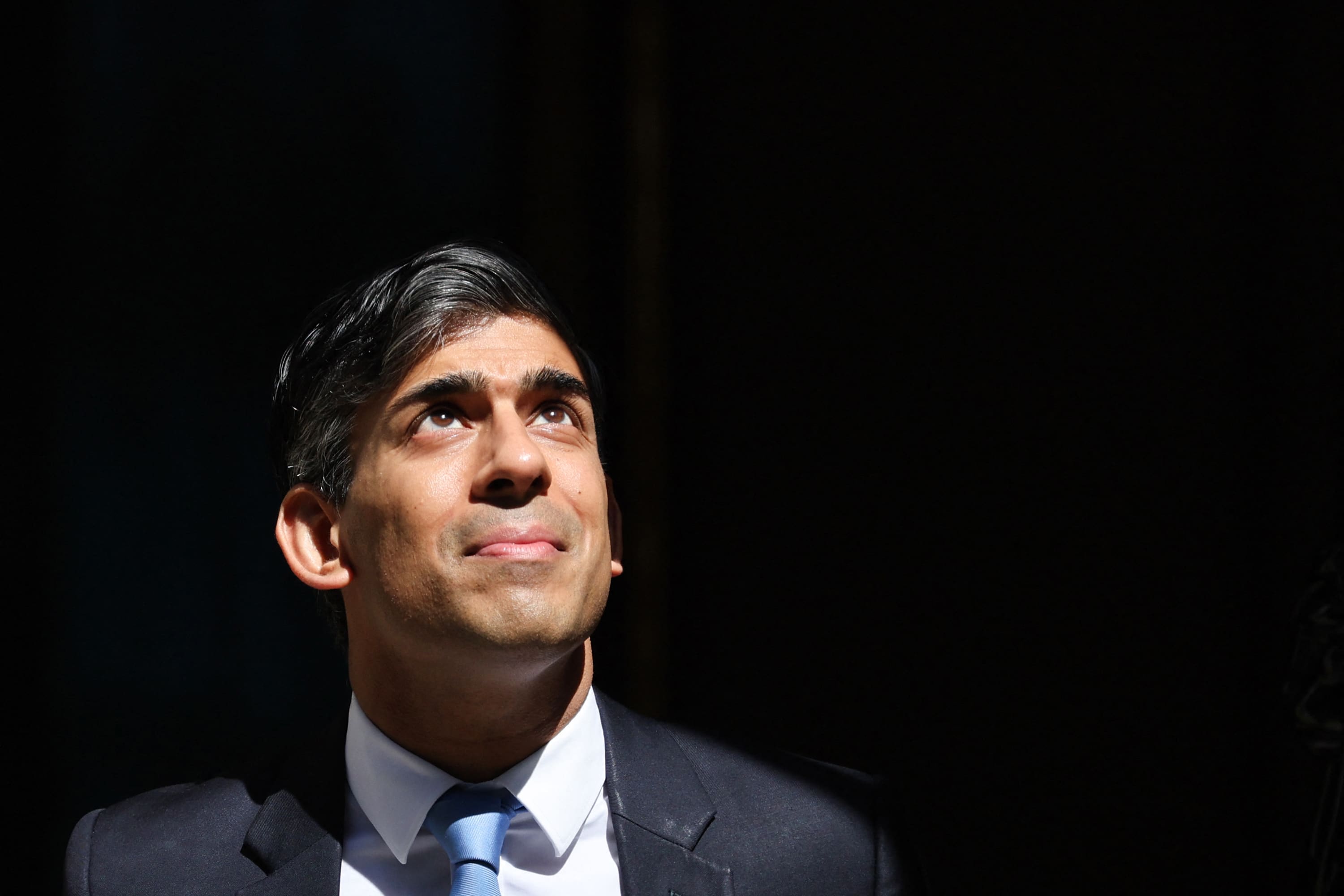 Rishi Sunak warns that Britain is at a crossroads ahead of the general election