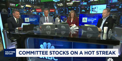 Streaking stocks: The Committee discusses their win streak stocks