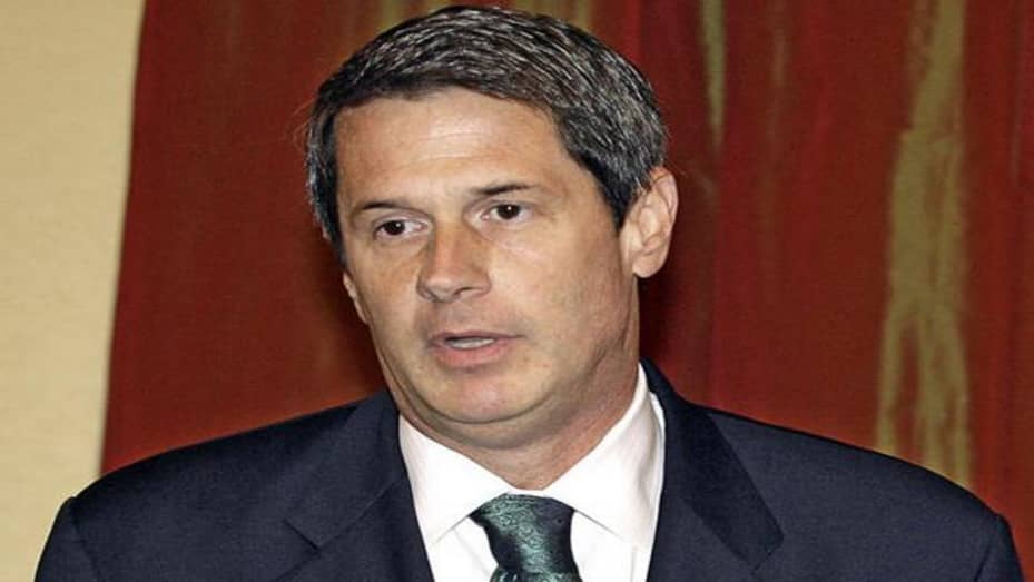 Louisiana's Republican Senator Vitter was identified as a client of "D.C. Madam" Deborah Jeane Palfrey's prostitution service in Washington, D.C. He admitted  his involvement after being outted by  magazine. He was also alleged to be a client of Jeanette Maier, the "Canal Street Madam" in Louisiana. Vitter denied that claim during his 2004 campaign.