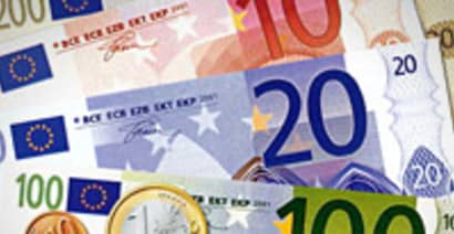 Weaker Euro Could Be in Store as Officials Struggle With Debt Crisis