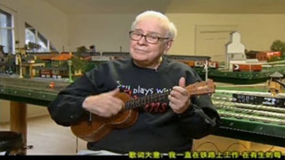 Warren Buffett Sings And Plays Ukulele For Chinese New Year