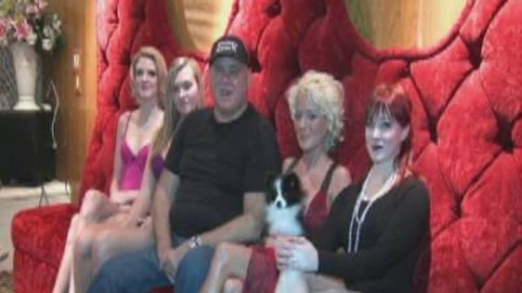 Bunny Ranch Brothel Supports Ron Paul